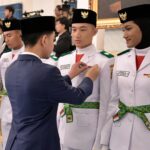 Resmi Dikukuhkan, 76 Anggota Paskibraka Siap Bertugas pada Upacara HUT ke-81 Kemerdekaan RI