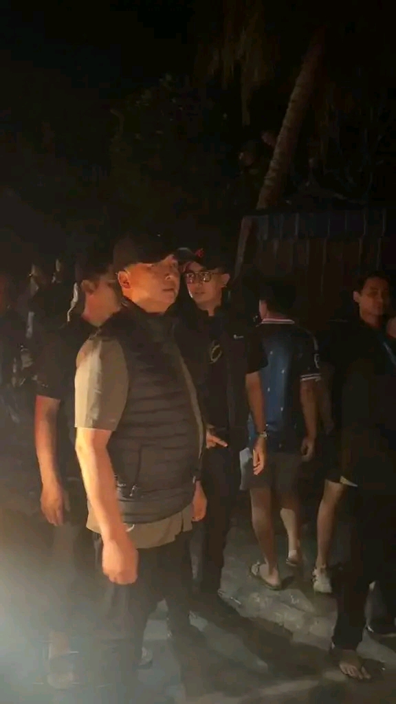 Baru Tiba dari NTT, Gubernur NTB Langsung Turun di Tengah Kebakaran Sade