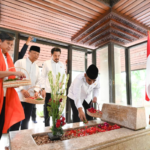 ‎Jelang Peringatan HUT ke-81 Kemerdekaan RI, Pimpinan MPR Ziarah ke Makam Bung Hatta