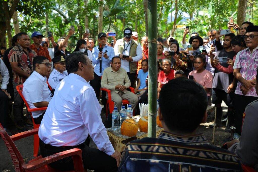 ‎Mentan Amran Batalkan Rapat Penting di Jakarta Demi Entaskan Kemiskinan di Alor‎