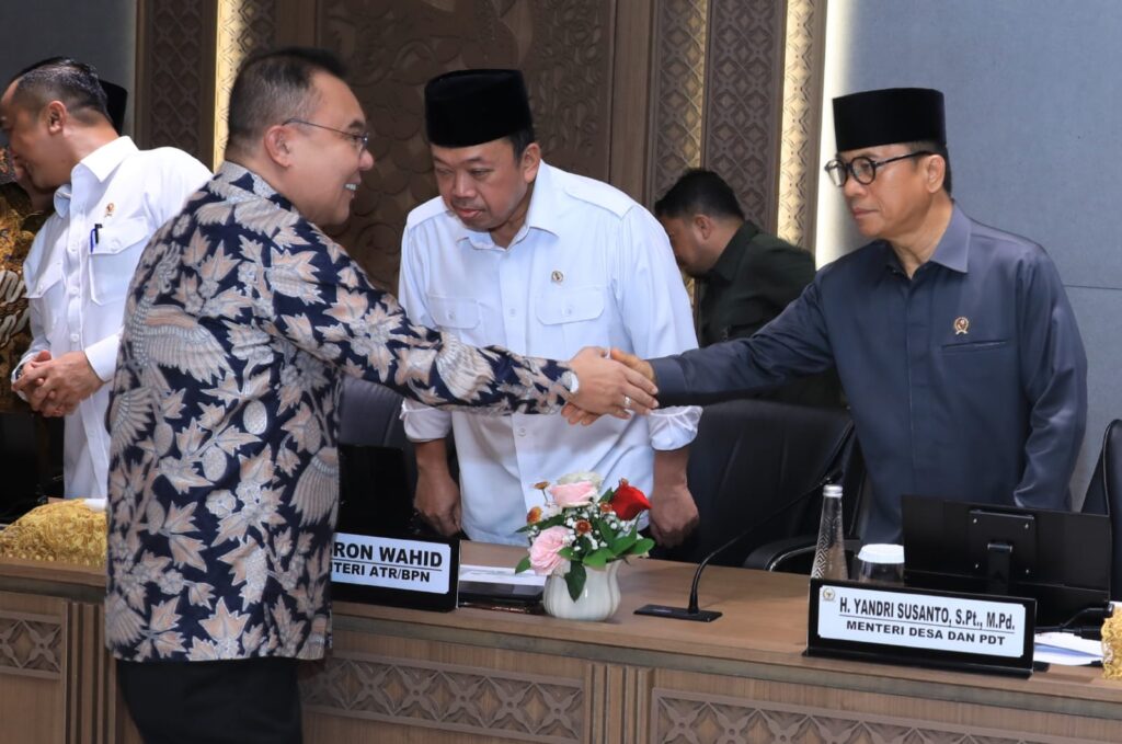Rakor Konflik Agraria, Mendes Yandri Rekomendasikan Solusi Desa Dalam Kawasan Hutan