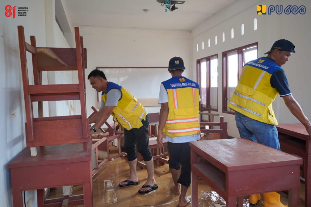 Pascabanjir Padang, Kementerian PU Bantu Warga Kembali Beraktivitas