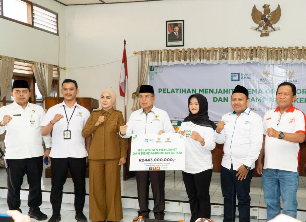 BAZNAS dan Ruang Amal Indonesia Bekali Masyarakat Dhuafa di Jateng Keterampilan Siap Kerja
