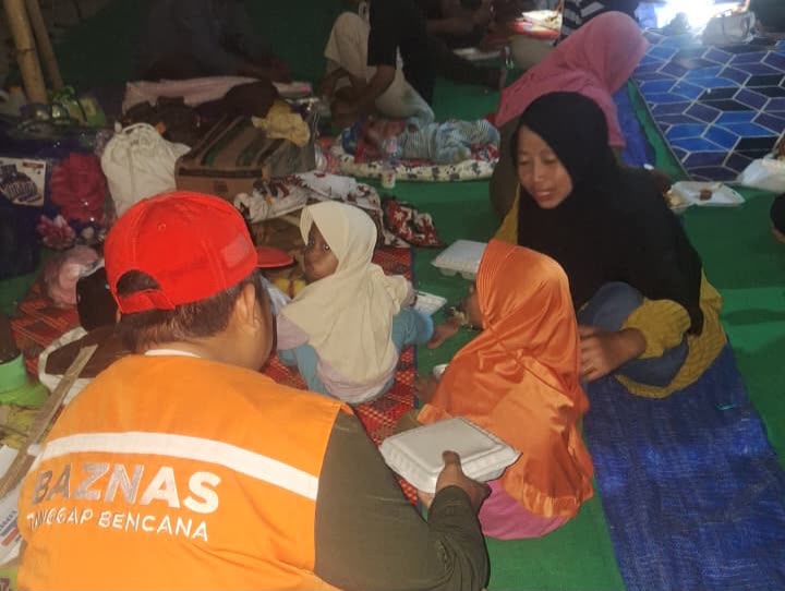 BAZNAS Hadir Penuhi Kebutuhan Dasar Korban Gempa NTT