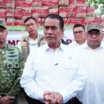 Lepas Truk Bantuan Pangan di NTT, Mentan Amran: Ini Kemanusiaan, Harus Bergerak Cepat
