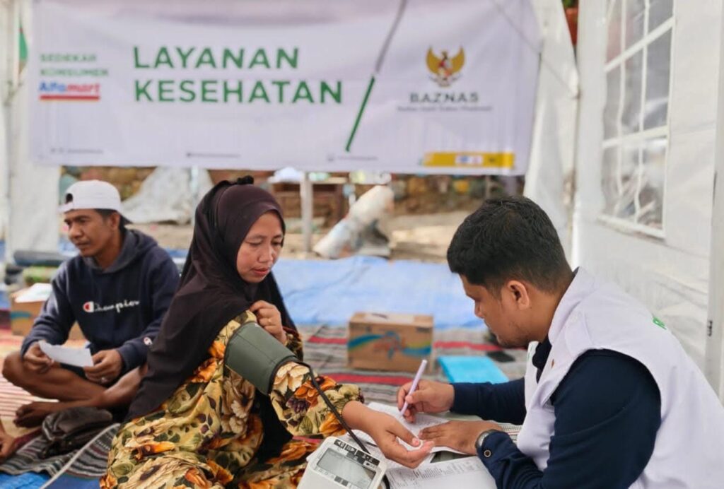 BAZNAS Gerak Cepat Dirikan Posko Medis RSB Gempa NTT di Tengah Keterbatasan