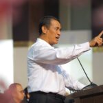 Beri Motivasi 2.500 Wisudawan Universitas Tadulako, Mentan Amran: Sukses Harus Kamu Rebut