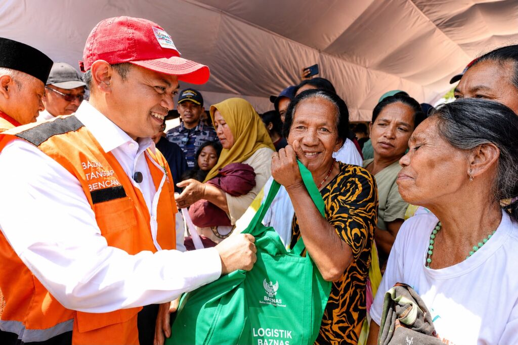 BAZNAS RI Salurkan Bantuan Paket Logistik Keluarga bagi Penyintas Gempa di NTT