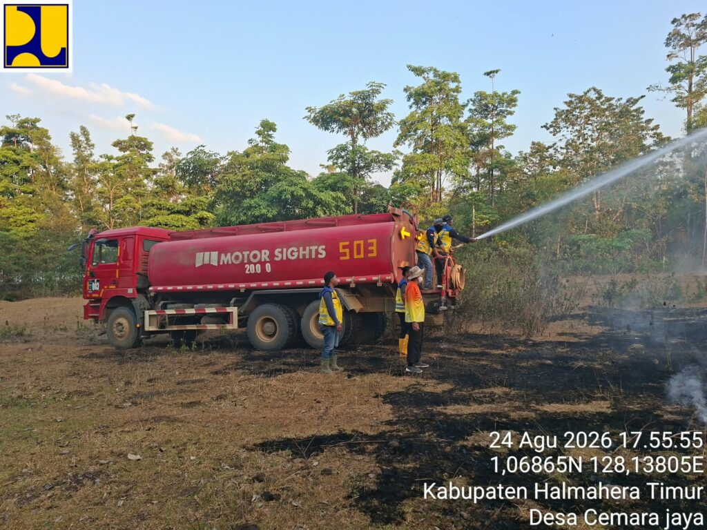 Kementerian PU Suplai Air Untuk Tangani Kebakaran Lahan di Kalteng dan Malut