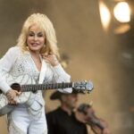 Lebih dari Sekadar Riasan: 5 Prinsip Kecantikan Khas Dolly Parton yang Tak Lekang Waktu
