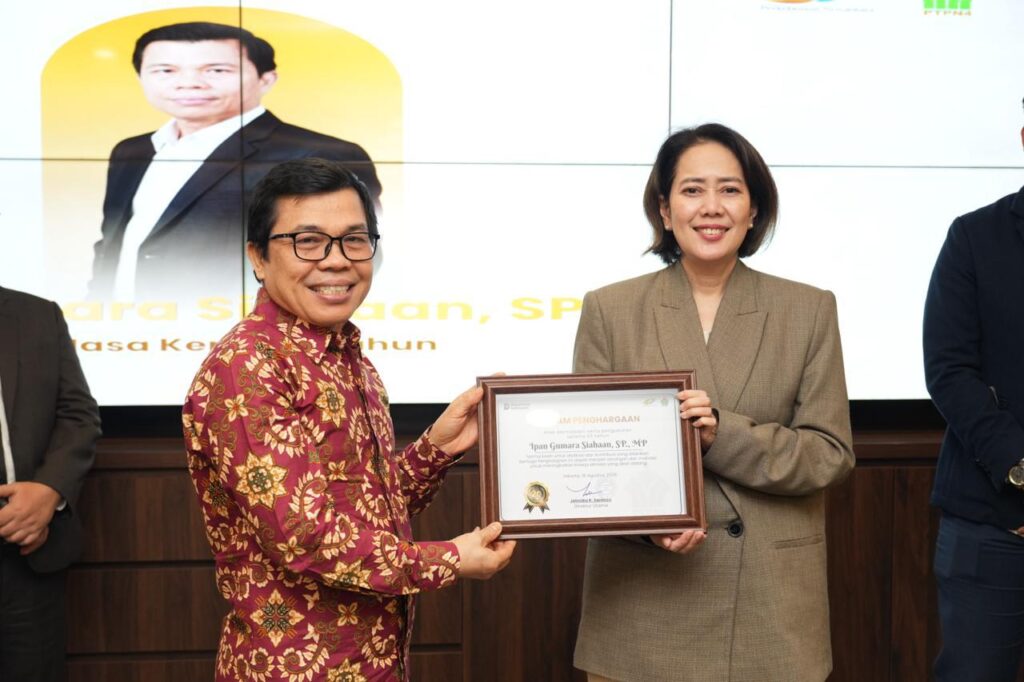 Kado Kemerdekaan, PalmCo Apresiasi Loyalitas 3.856 Karyawan