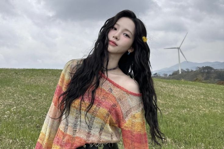 Karina aespa Tampil Edgy dan Berani Jadi Wajah Global Sneakers Terbaru