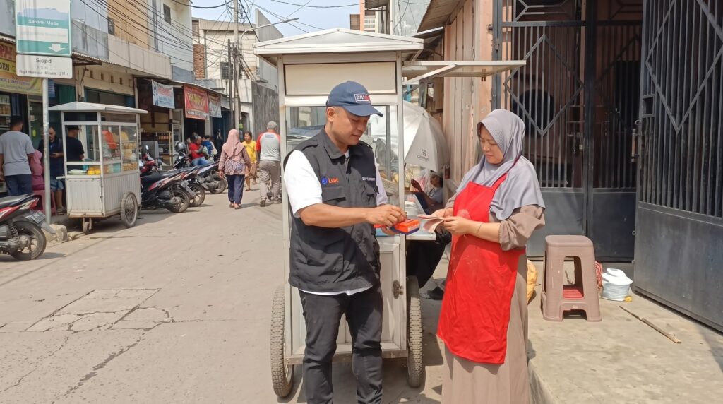 Mengenal Narsun, BRILink Agen “Juragan” di Jawa Barat yang Sukses Perluas Perlindungan Sosial bagi 7 Ribu  Pekerja Informal