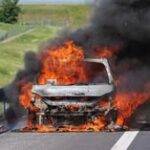 Korsleting Diduga Jadi Penyebab, Mobil Hangus di Ruas Tol MBZ KM 38