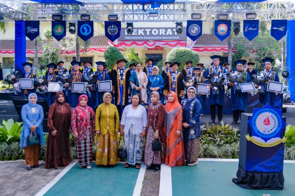 Dari Kampus ke Industri, Wamenpar Titip Tiga Pesan untuk Lulusan Poltekpar Makassar