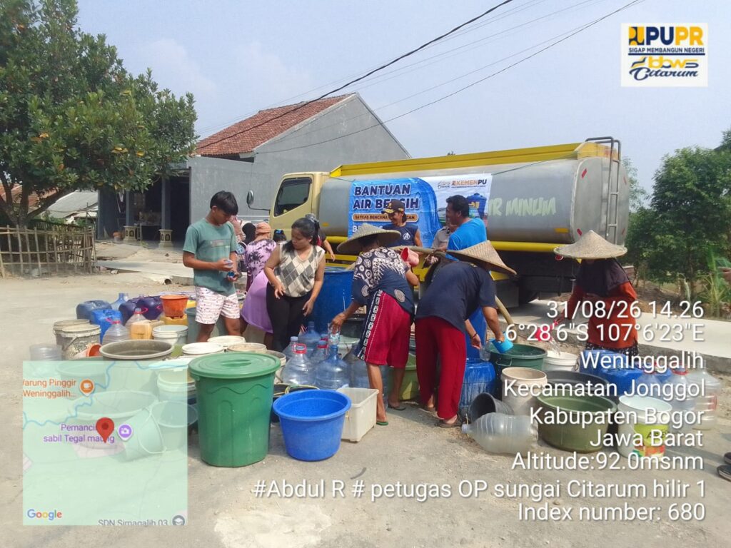 Kementerian PU Salurkan 11.800 Liter Air Bersih untuk Warga Terdampak Kekeringan di Jonggol