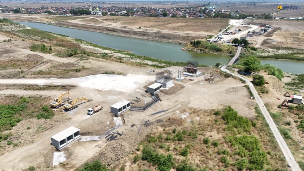 Jaga Keselamatan Warga, KemenPU Ganti Jembatan Apung Sungai Wulan dengan Jembatan Gantung