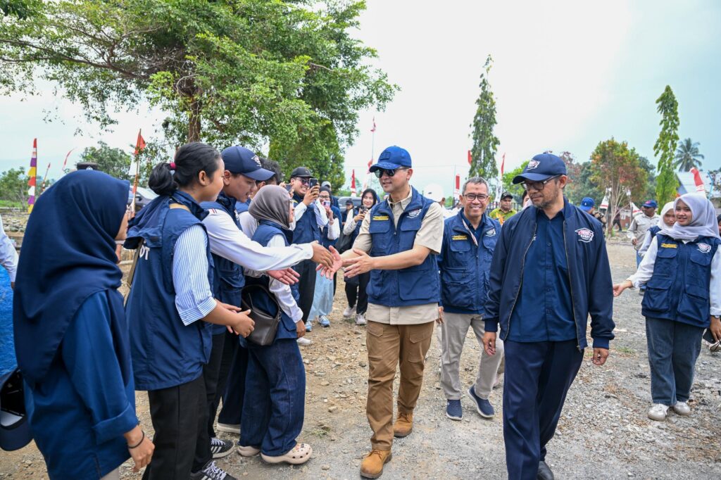 Dengar Aspirasi Warga Momiwaren, Mentrans Dorong Pengembangan Hasil Laut