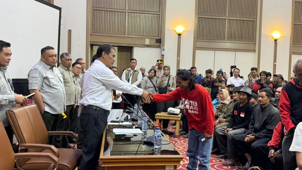 Mentan Temui 1.000 Petani Indramayu, Selesaikan Masalah Petani Sebelum Demo
