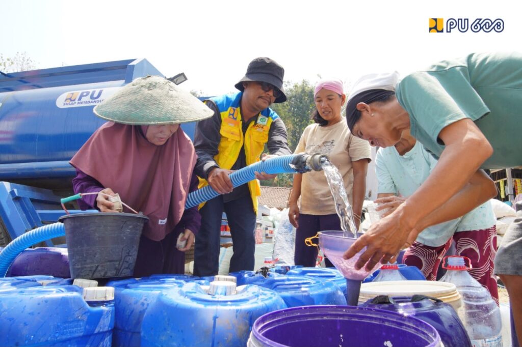 Hadapi Kekeringan, Kementerian PU Selamatkan 74.334 Ha Sawah dan Penuhi Kebutuhan Air Bagi 1,6 Juta Jiwa