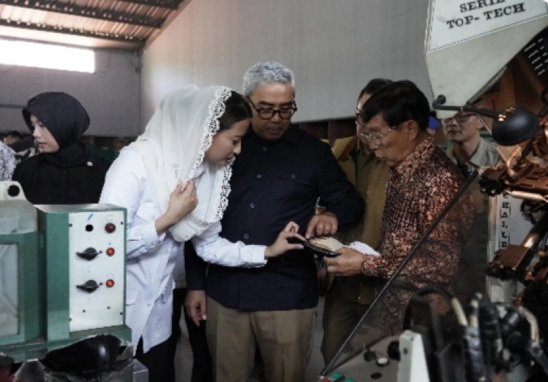 Tinjau Fortuna Shoes, Wamendag Roro Dorong Produk Lokal Perluas Pasar Ekspor