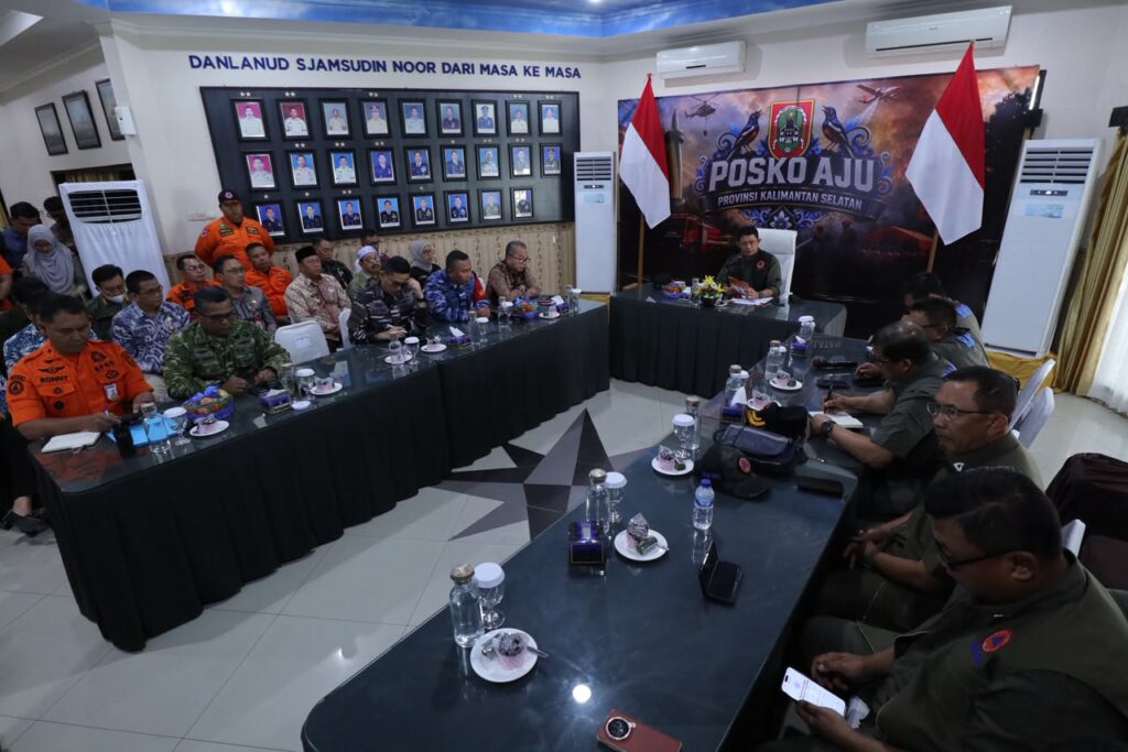 Perkuat Penanganan Karhutla Kalsel, Kepala BNPB Tegaskan Lima Arahan Strategis dan Instruksikan Mobilisasi Total Satgas Darat