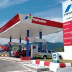 Antrean Mengular di Makassar! Kelangkaan BBM Picu Kegelisahan Warga