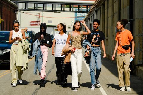 Kilau Alam di Panggung Dunia: Tren Kecantikan NYFW 2026 yang Mengguncang Dunia