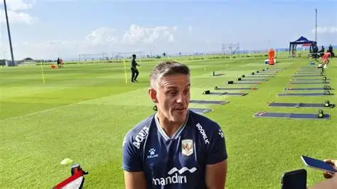 John Herdman Ungkap Pelajaran dari Kartu Merah Thom Hay