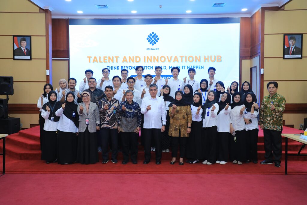 Tinjau Peserta TIH, Menaker Minta Buktikan Keunggulan Produk