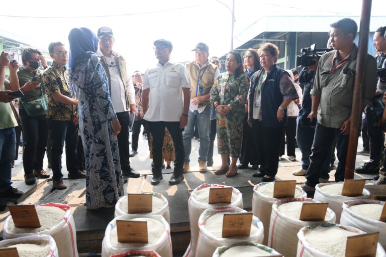 Pedagang Cipinang Sebut Pasokan Beras Melimpah, Stok Toko di Atas 50 Ton