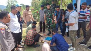 TEP Unair Latih Warga Transmigrasi Sumalata Budidaya Lebah Trigona