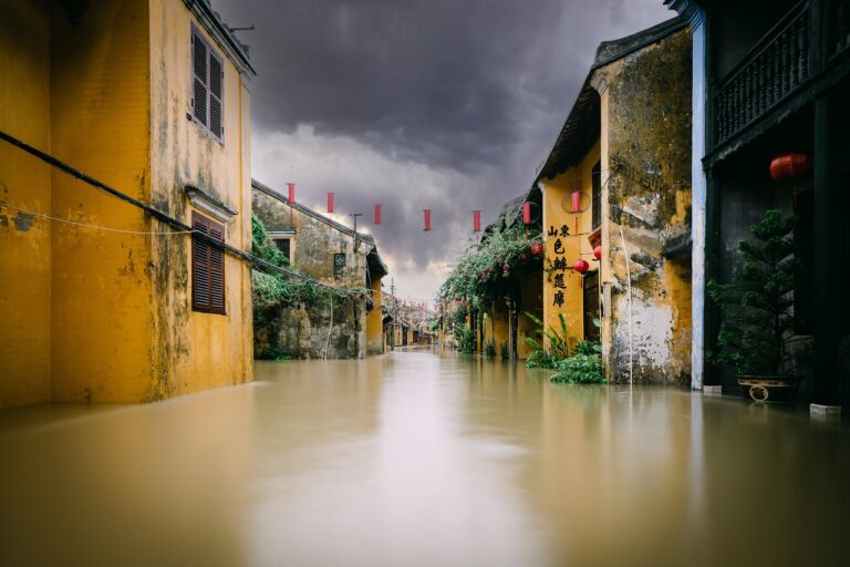 Banjir Meluas di Thailand! Ribuan Warga Terdampak, Bantuan Dikerahkan
